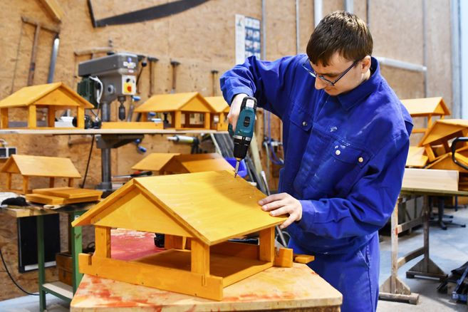 Bauen eines Vogelhauses