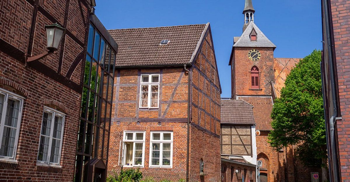 Das Alte Rathaus und die St. Marienkirche in Rendsburg